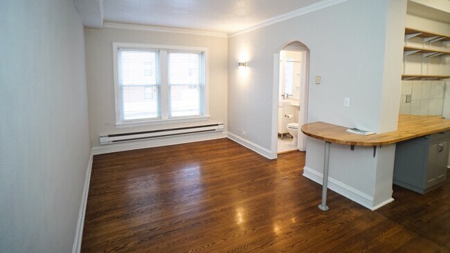 Foto del edificio - 842 W Ainslie St