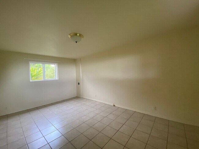 Building Photo - Captain Cook 2 bedroom 2.5 bathroom