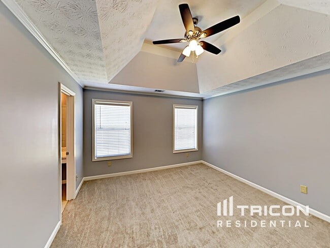 Building Photo - 15 Pine Valley Dr