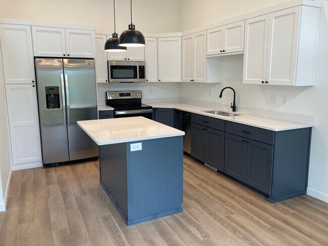 Foto del edificio - 3 Bed 3 Bath Twin Home