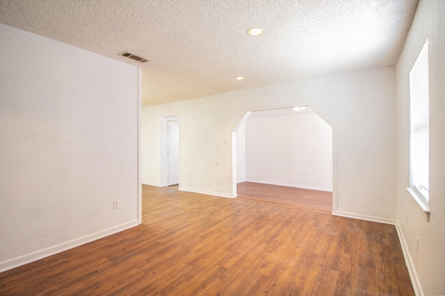 Building Photo - 4602 Detroit Ave