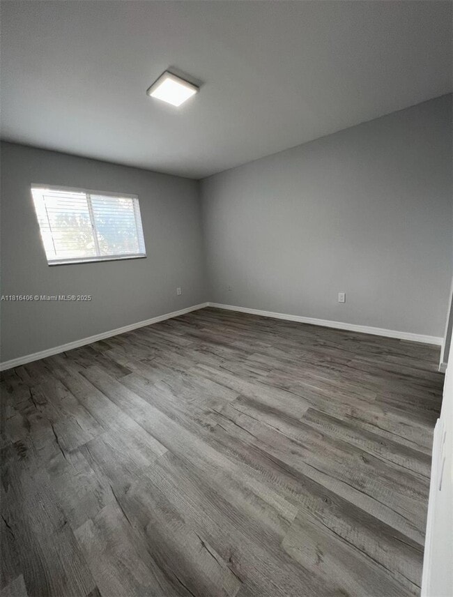 Building Photo - 3041 W 76th St