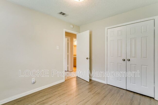 Building Photo - 716 S Perkins St