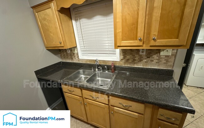 Foto del edificio - 4022 Chinaberry Cove