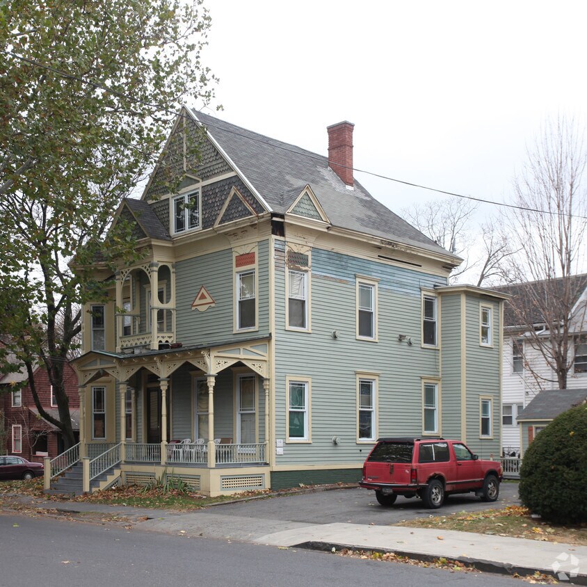 Primary Photo - 87 Pearl St