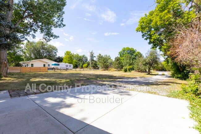 Foto del edificio - 1098 Cherryvale Rd