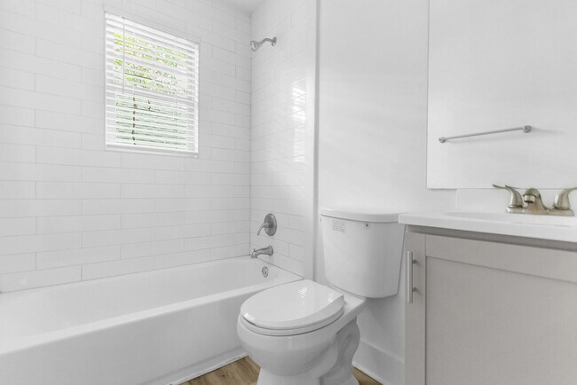 Foto del edificio - Avondale Glen - 2 Bedroom / 1 Bathroom