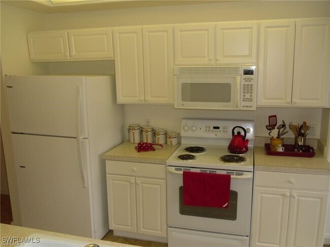 Foto del edificio - 9582 Hemingway Ln