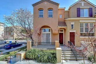 Building Photo - 4452 Laird Cir
