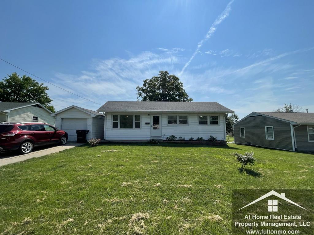 1514 Highland Ave House Rental in Fulton, MO