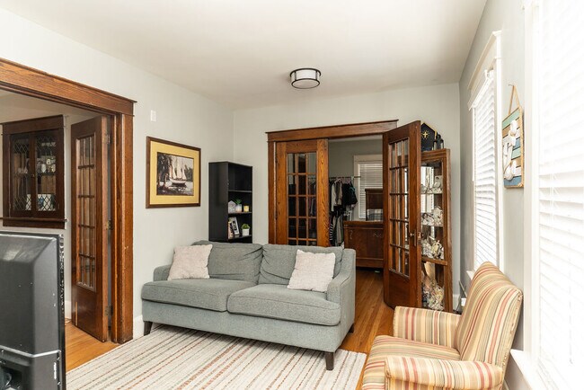 Foto del edificio - 17 E 2nd St