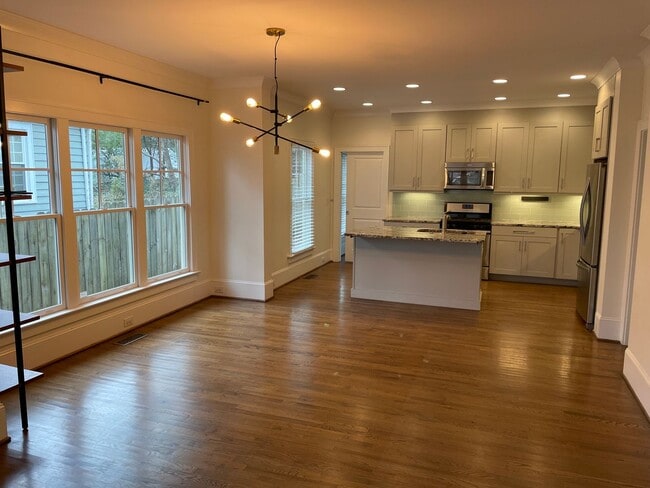 Foto del edificio - 2321 Barry St