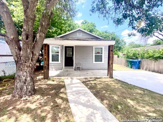Building Photo - 3237 Colima St