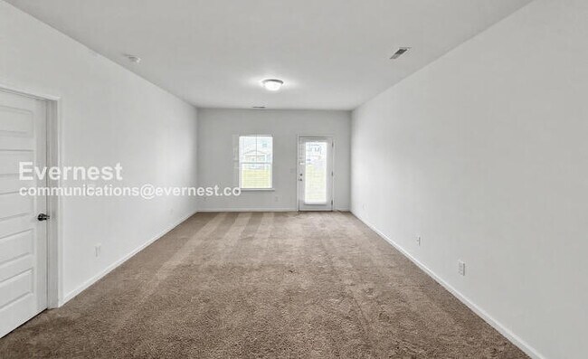 Foto del edificio - 3 Bed/2 Bath Home with Garage / Available Now!