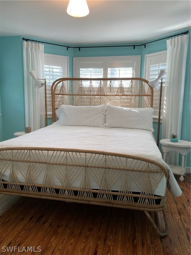 Building Photo - 92 10th Ave S