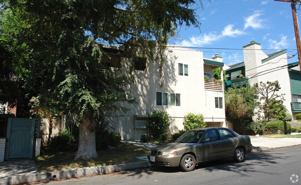 Primary Photo - 11649 Acama St