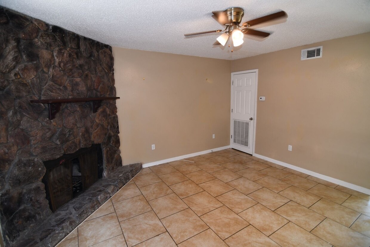 1012 Seville, Baker, LA 70714 House Rental in Baker, LA