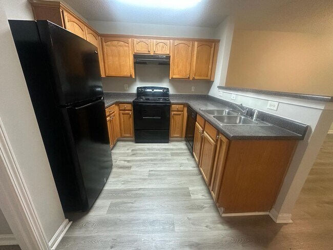 Foto del edificio - 1435 Maple Valley Ct