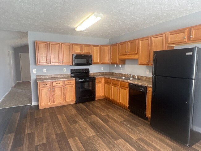 Foto del edificio - Large Living Room & Kitchen!