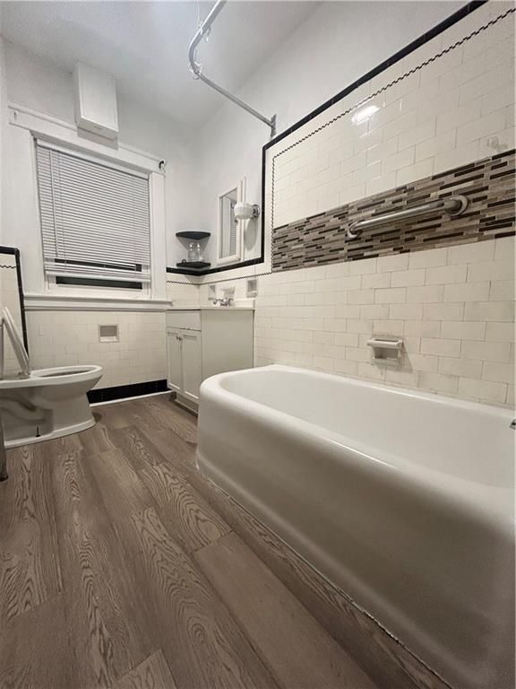 Building Photo - 113 Pleasant St