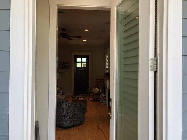 Building Photo - 406 Sailhouse Way