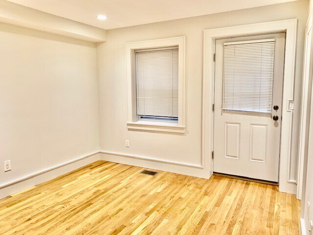 Foto del edificio - 11 Thacher Ct