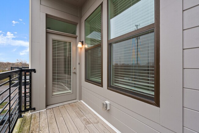 Flat 102 - The Ave
