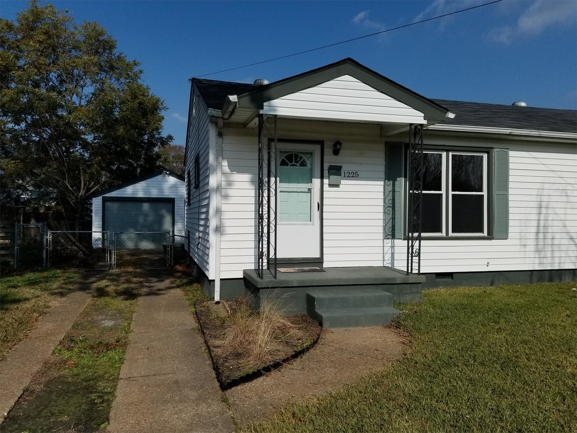 Primary Photo - 1225 Anne Ave