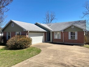 Building Photo - 1806 Dublin Dr