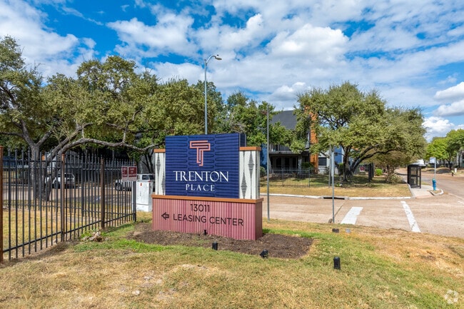 Signage - Trenton Place