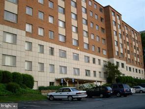 Foto del edificio - 1200 S Arlington Ridge Rd