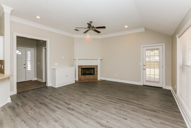 Foto del edificio - 204 Chinkapin Ct