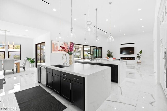 Foto del edificio - 4315 N Dapple Gray Rd