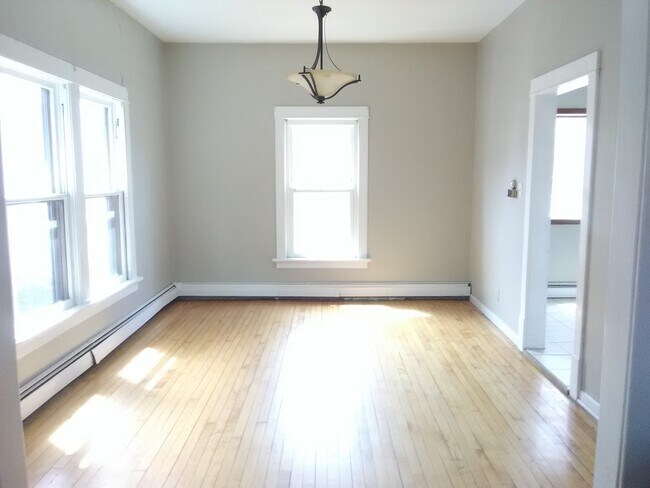 Foto del edificio - 2785 S Kinnickinnic Ave