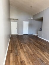 Building Photo - 3623 Atrium Dr