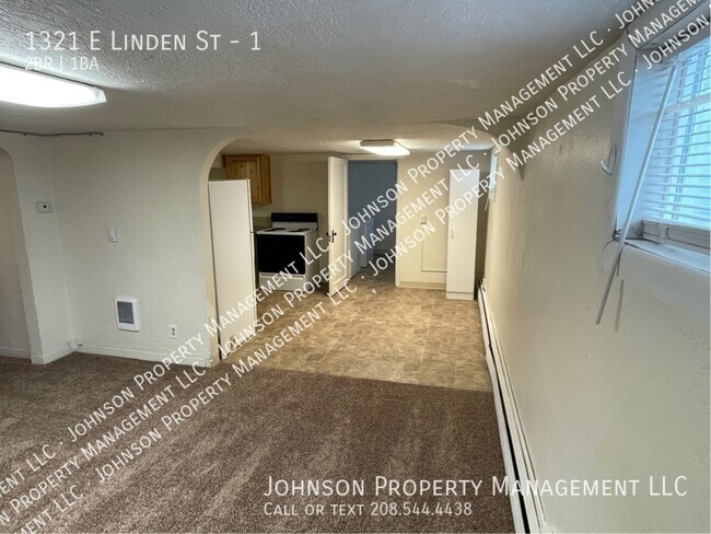Building Photo - Caldwell 2-Bedroom Basement Apartment with...