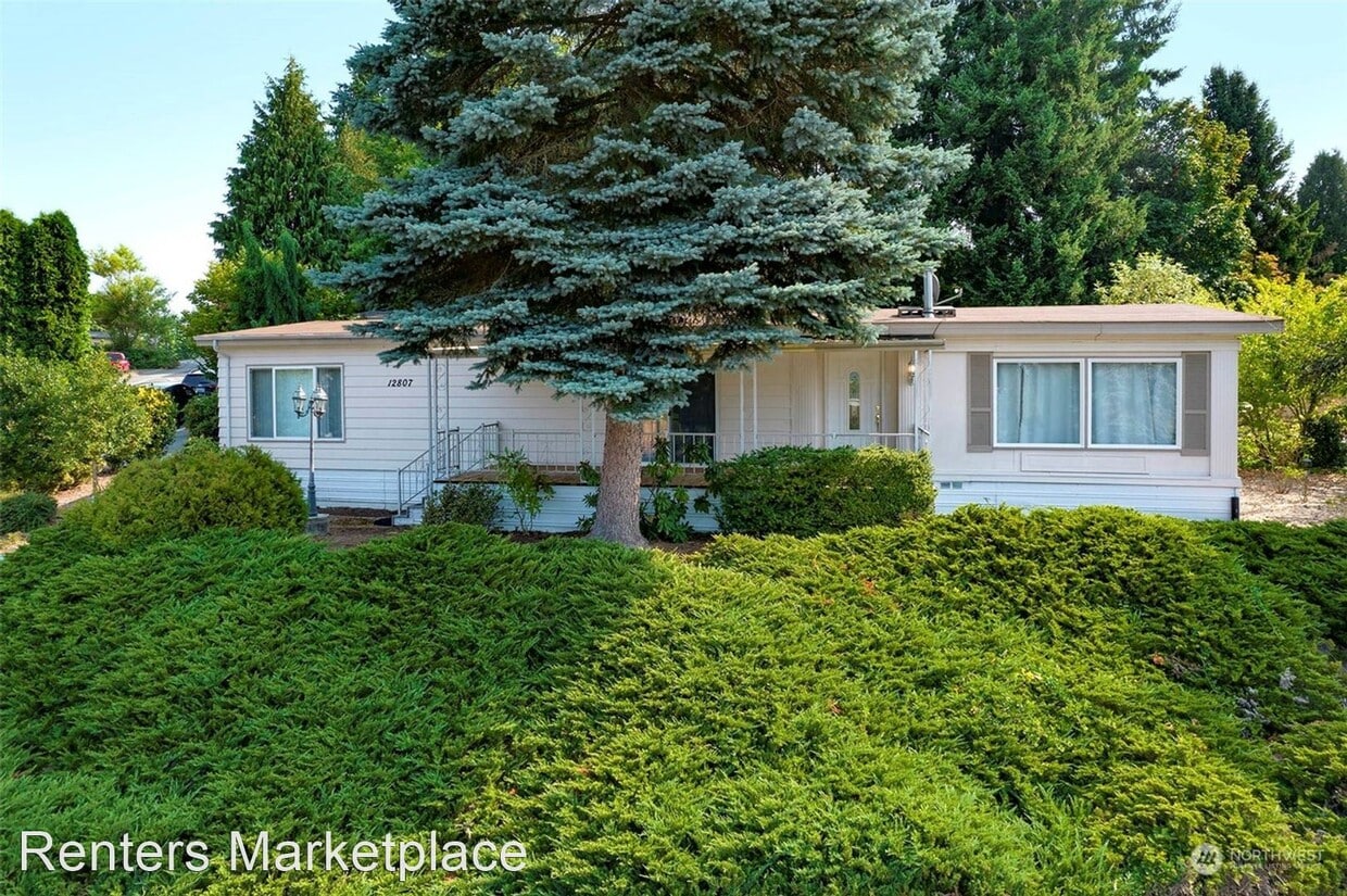 12807 Hollyhills Dr NE, Bothell, WA 98011 House Rental in Bothell, WA