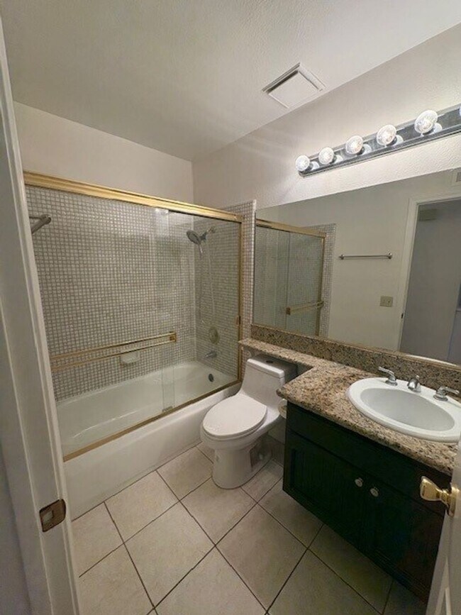 Foto del edificio - 2133 Laurelwood Dr