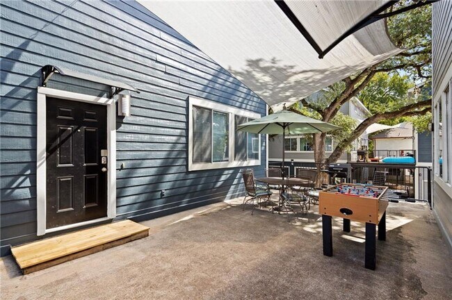 Building Photo - 6bed/3bath with garage in North Campus