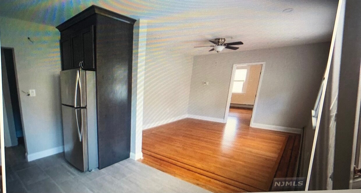 Primary Photo - 268 Forest Ave