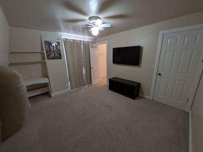 Building Photo - 3795 S 6350 W