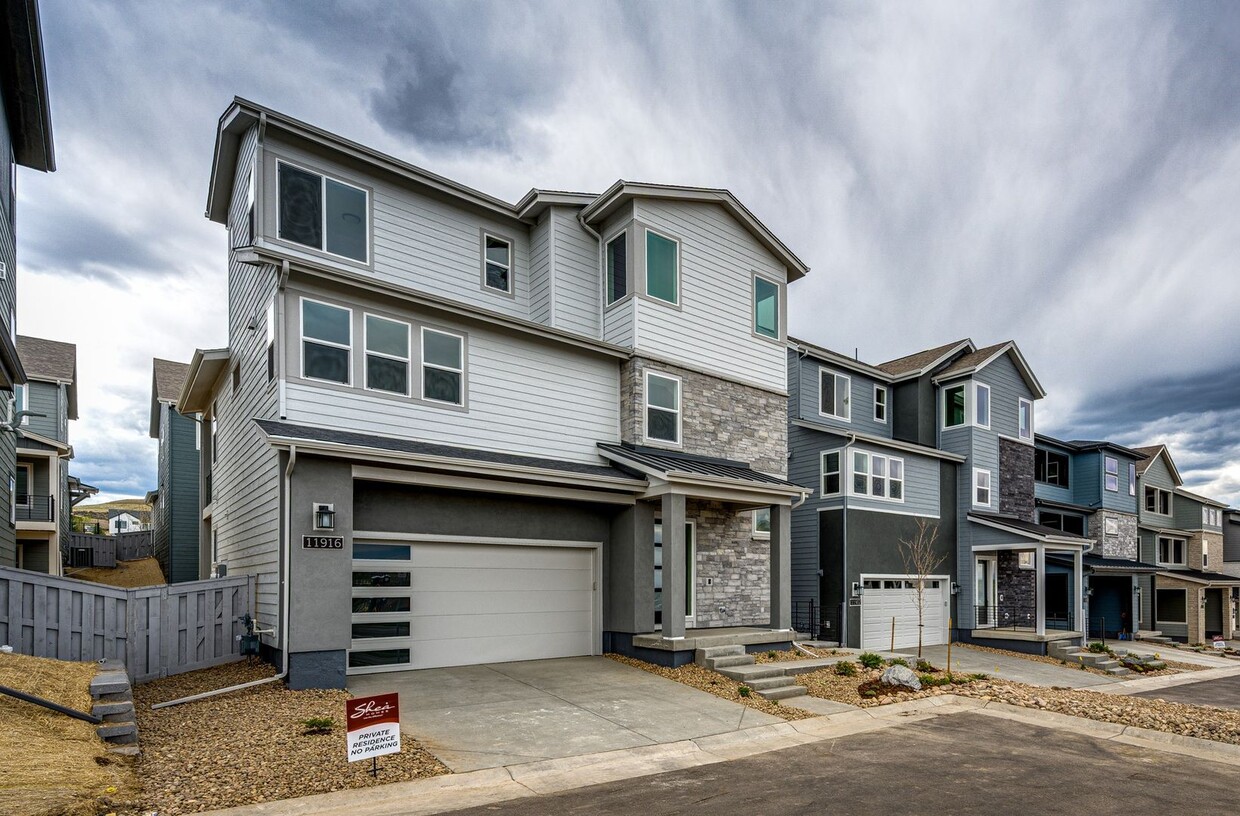 Foto principal - Beautiful brand new build home for rent at...