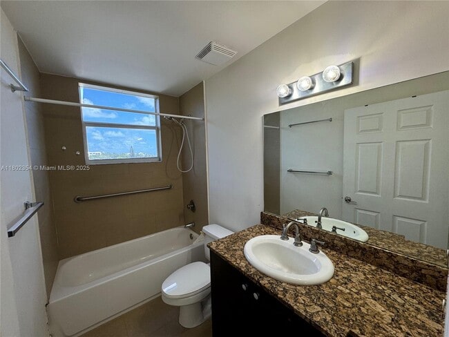 Foto del edificio - 529 NE 62nd St