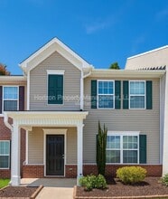 Building Photo - 1593 Little Creek Dr