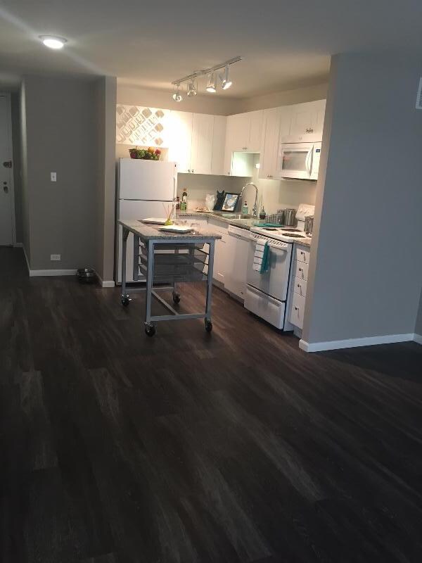 Foto del edificio - 855 N Dewitt Pl