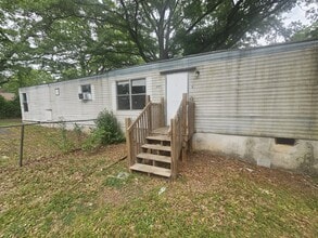 Building Photo - 321 Southstar St