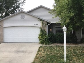 Building Photo - 10513 W Hazelwood Dr