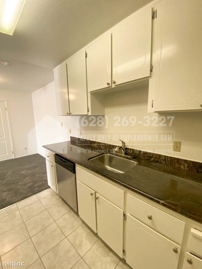 Building Photo - 2 br, 2 bath Condo - 5095 Valley Crest Dri...