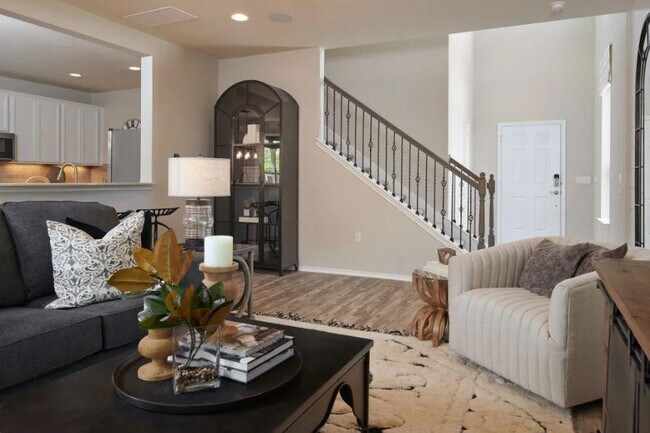 Foto del edificio - 482 Thornless Cir
