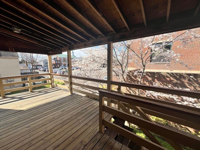 Foto del edificio - 612 Caroline St